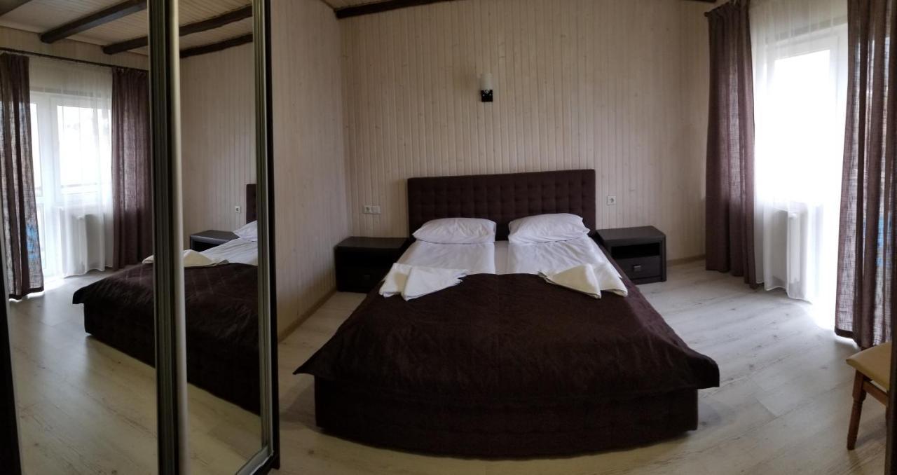 Guest House Mountain Bukovel Extérieur photo