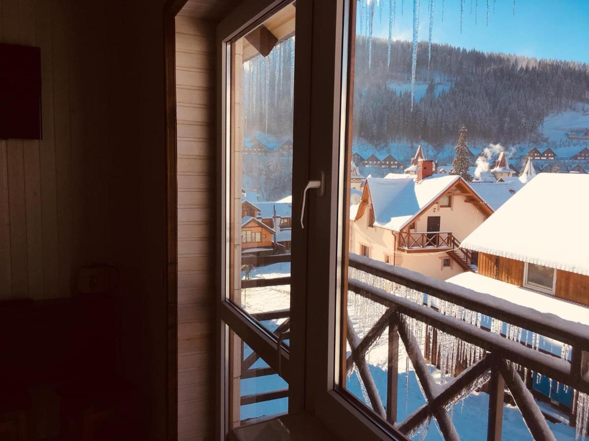 Guest House Mountain Bukovel Extérieur photo