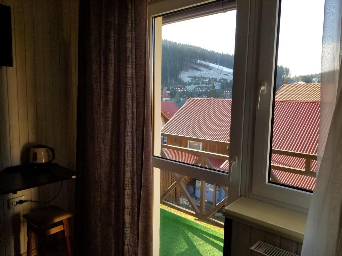 Guest House Mountain Bukovel Extérieur photo