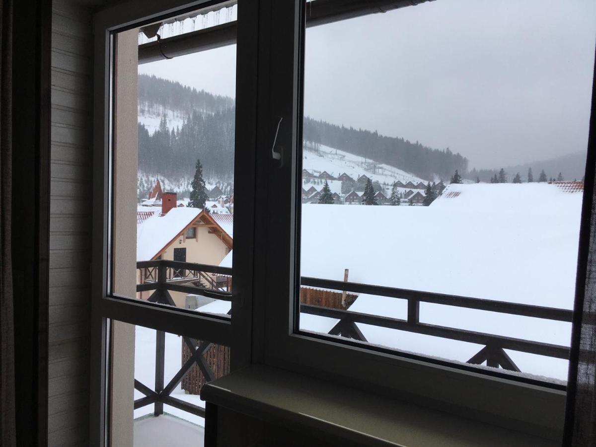 Guest House Mountain Bukovel Extérieur photo